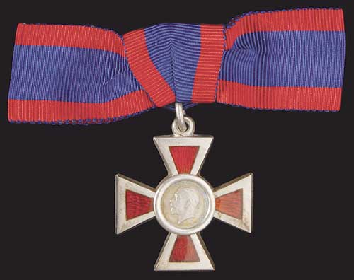 678 Royal Red Cross 1st Class Rrc Badge Gvr Silver Gilt A